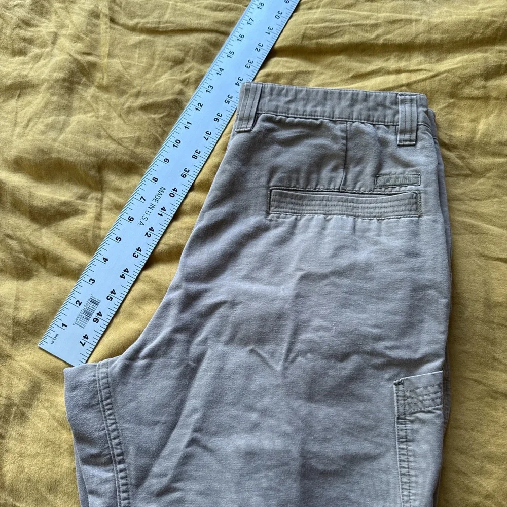 Columbia Mens 34 Khaki Shorts Chino 9